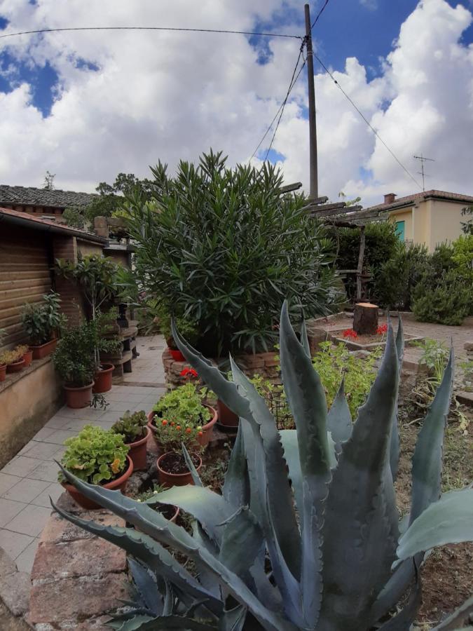 Hotel La Casa In Giardino Volterra Exterior foto
