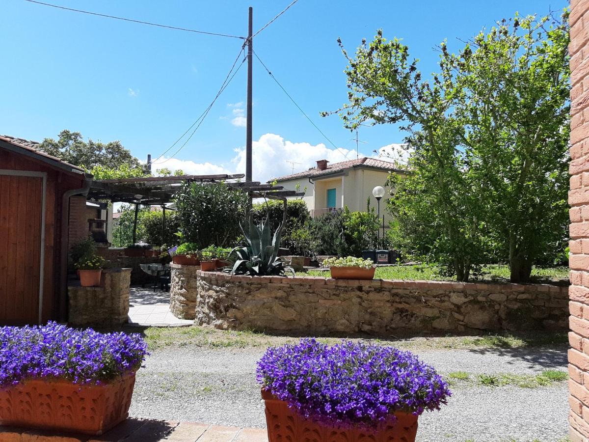 Hotel La Casa In Giardino Volterra Exterior foto